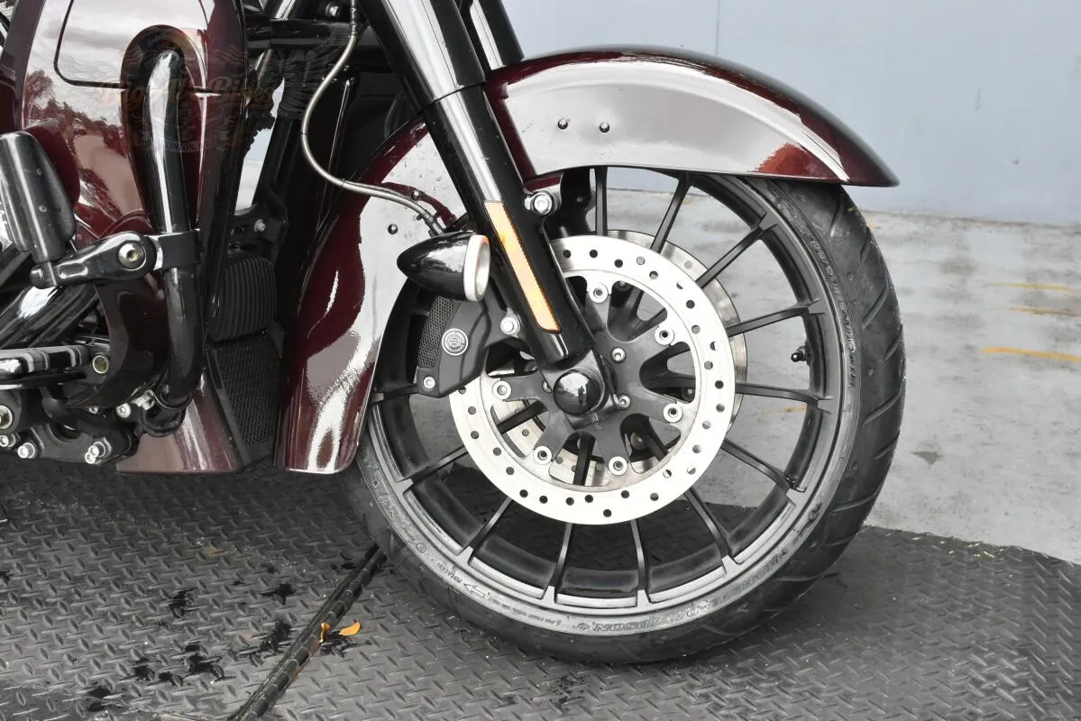 2019 HARLEY-DAVIDSON CVO STREET GLIDE FLHXSE