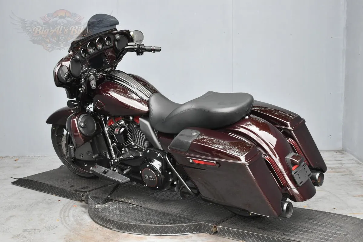 2019 HARLEY-DAVIDSON CVO STREET GLIDE FLHXSE