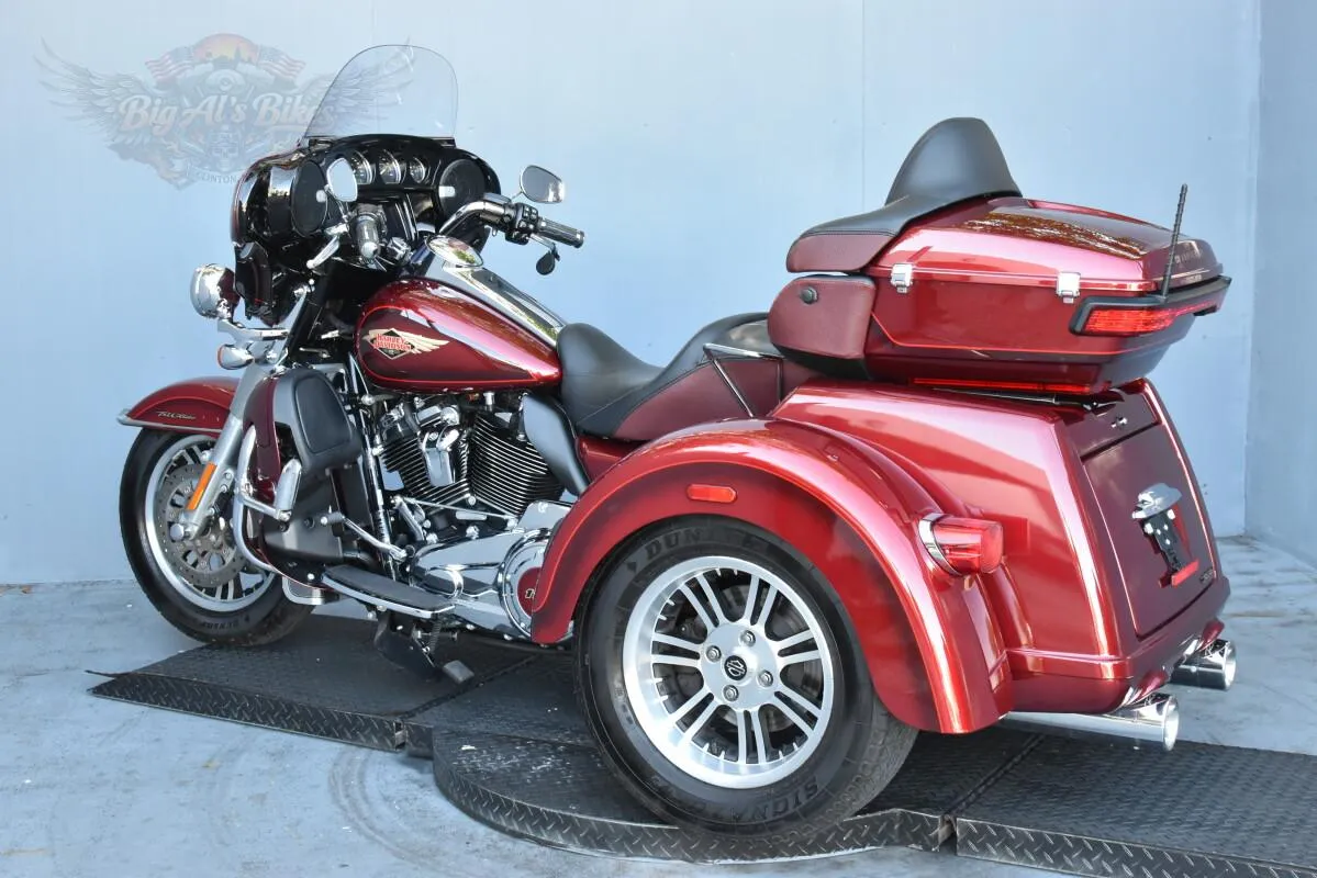 2023 HARLEY-DAVIDSON TRI GLIDE ULTRA FLHTCUTG