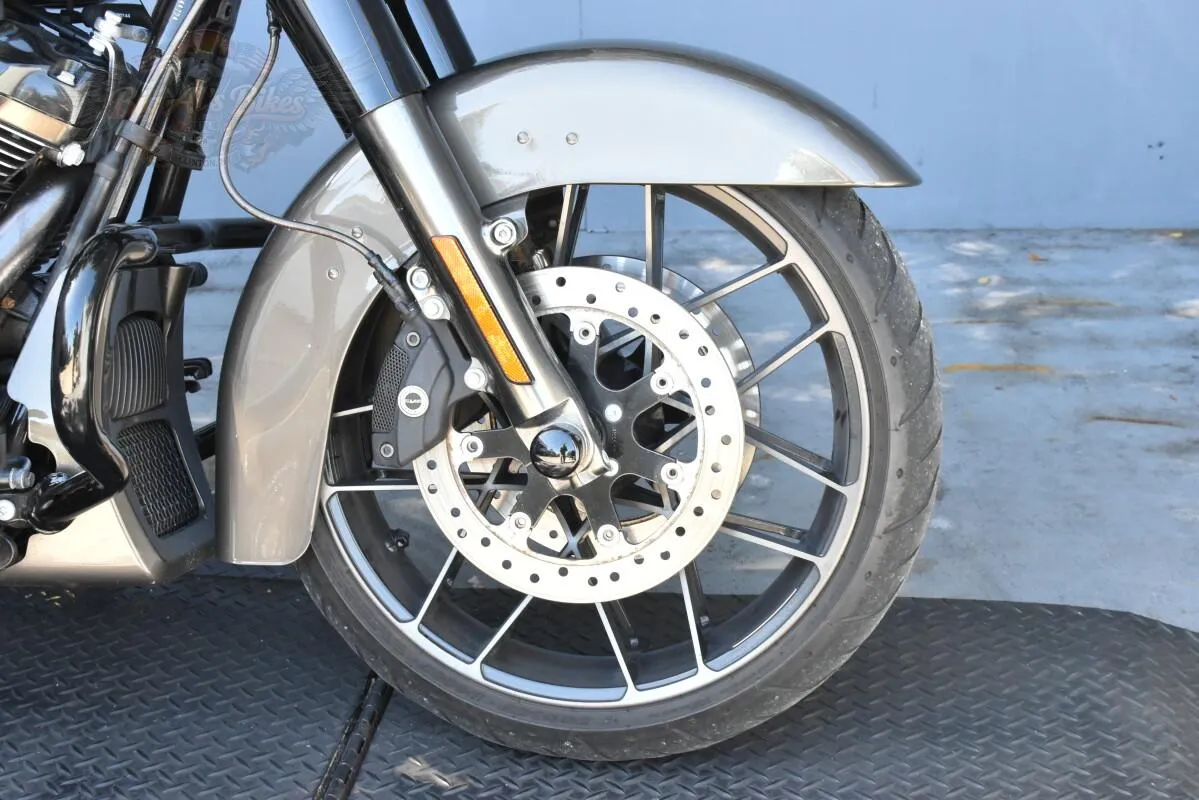 2021 HARLEY-DAVIDSON CVO STREET GLIDE FLHXSE