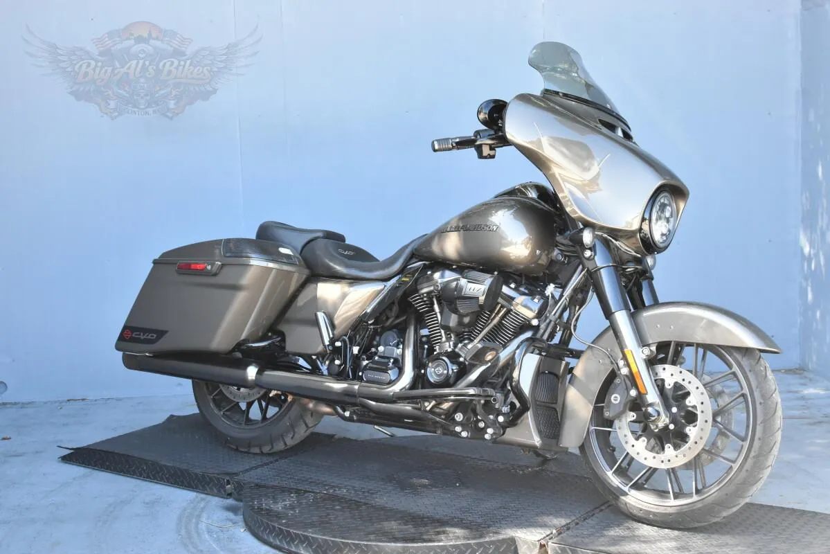 2021 HARLEY-DAVIDSON CVO STREET GLIDE FLHXSE