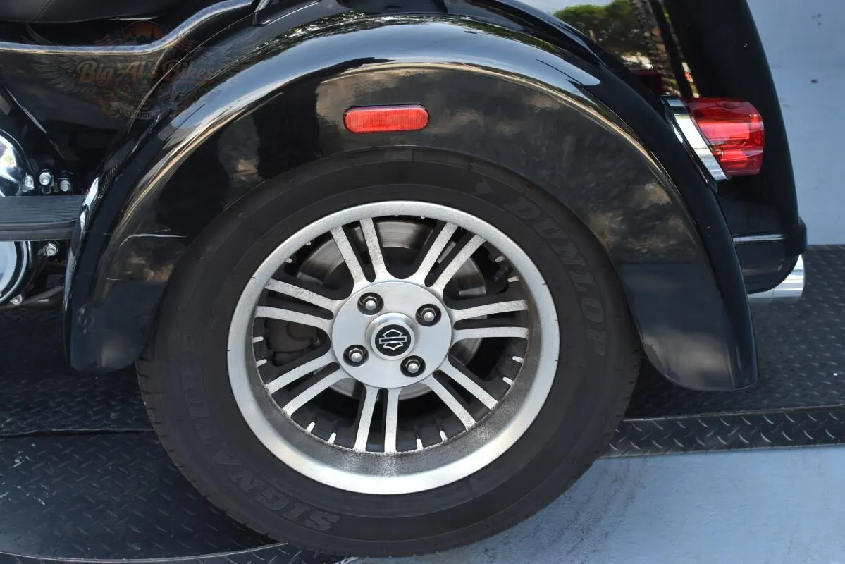 2022 HARLEY-DAVIDSON TRI GLIDE ULTRA FLHTCUTG