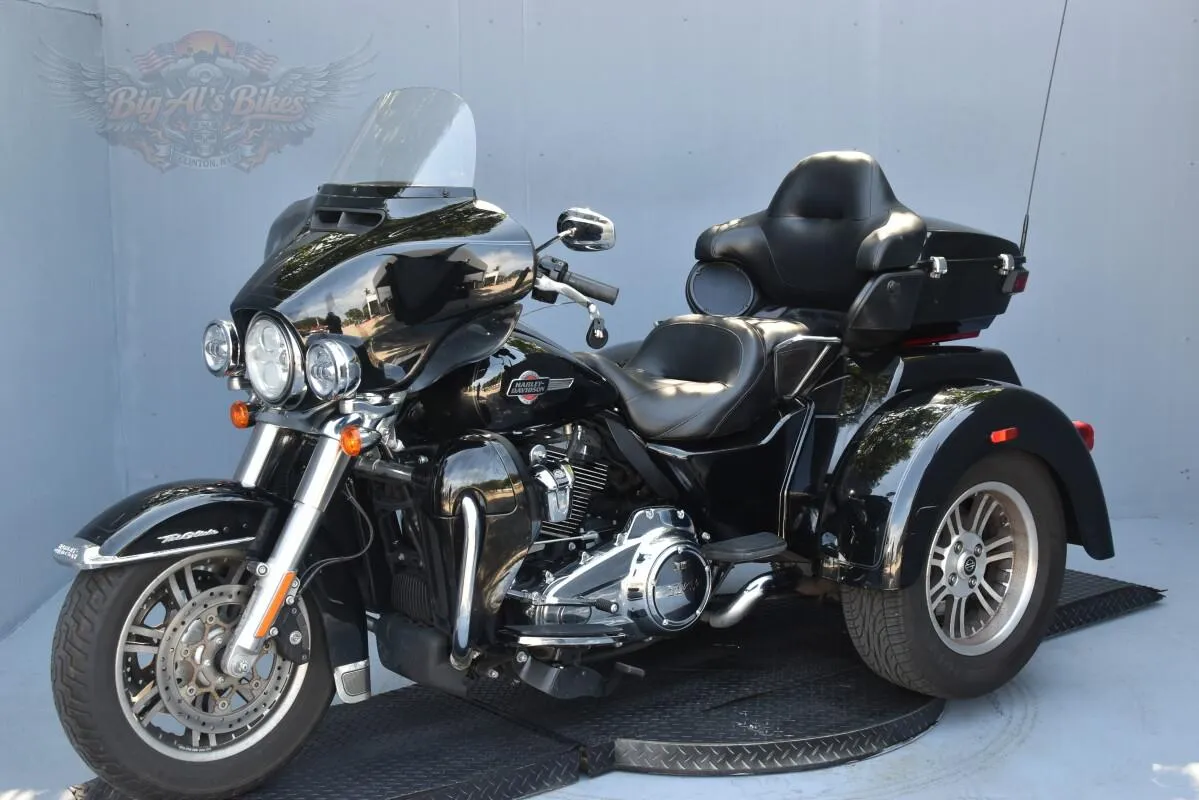 2022 HARLEY-DAVIDSON TRI GLIDE ULTRA FLHTCUTG